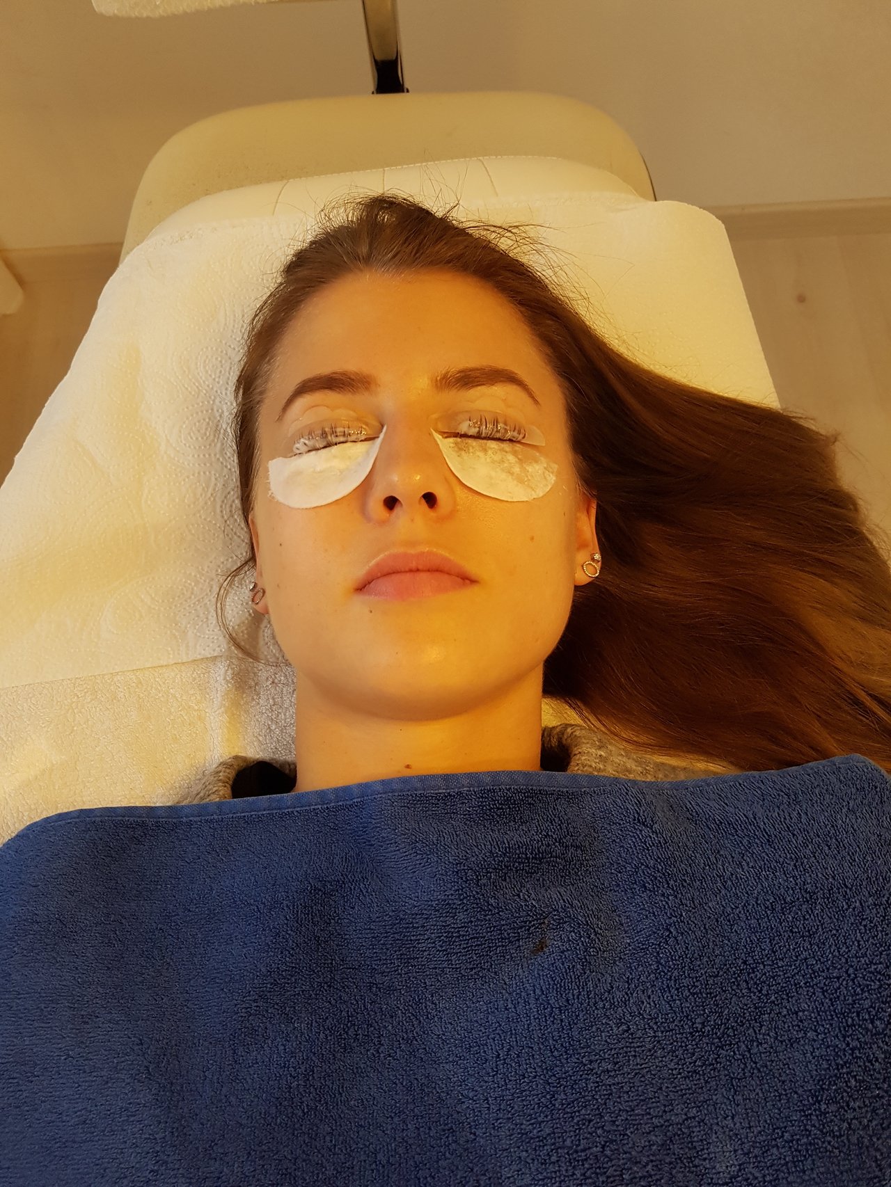 Entspannende Gesichtsbehandlung im Kosmetiksalon Happerswil